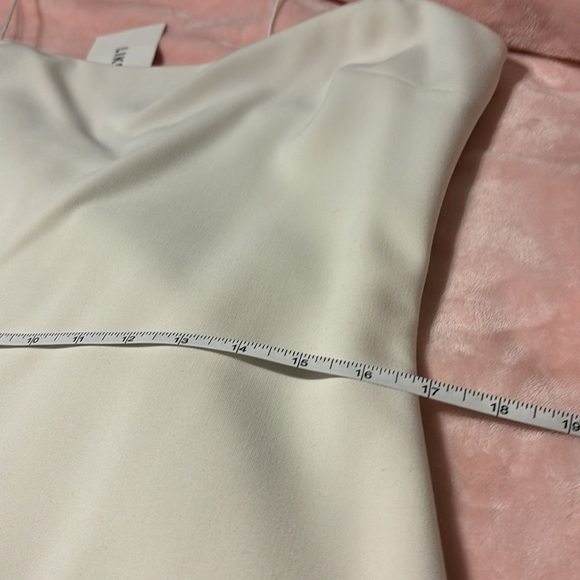 LIKELY Women's Banks Dress, bodycon fit and flounce at the hem. Size 12 - Picture 11 of 13